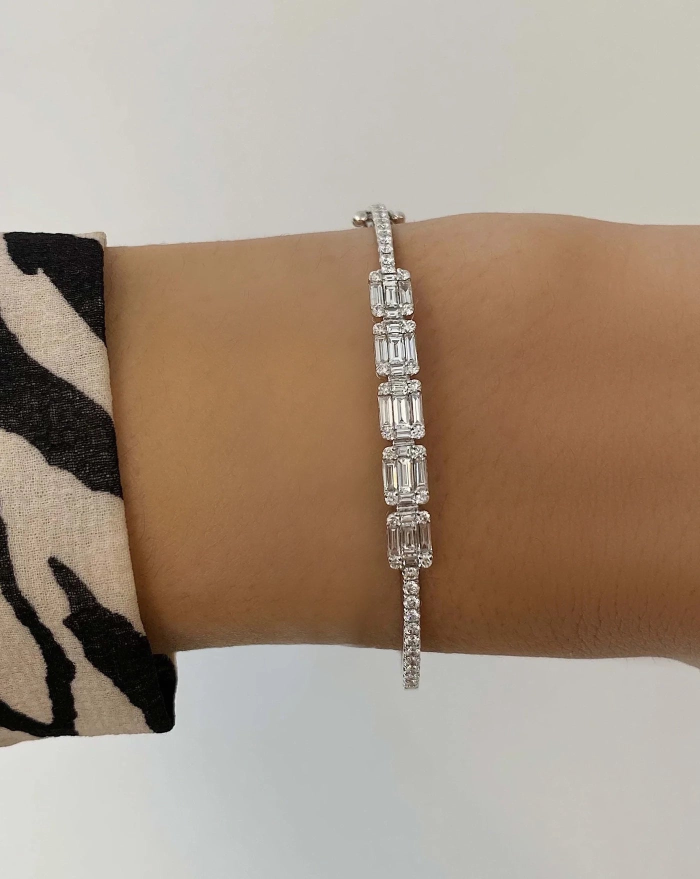 Emerald Illusion Bangle