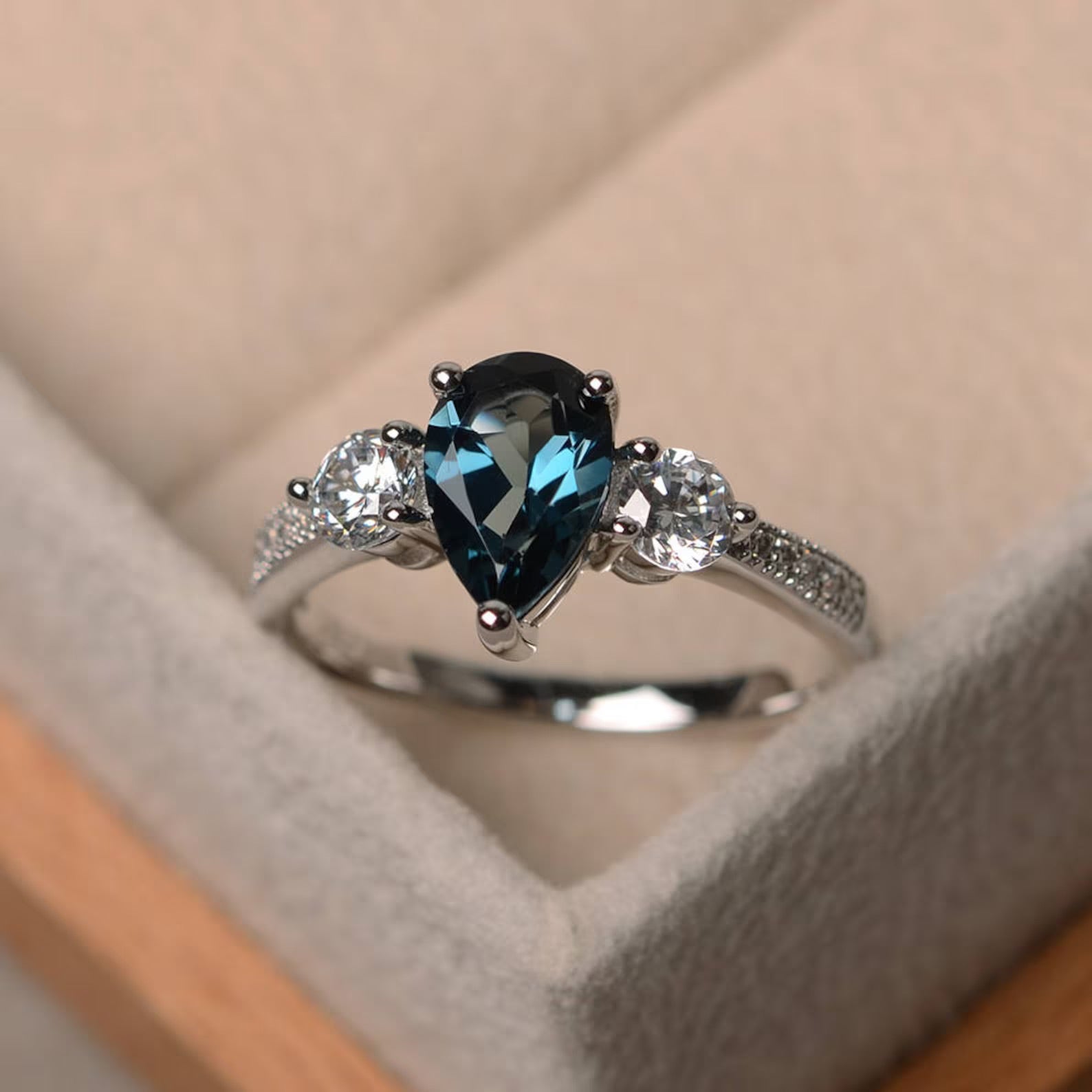 London Blue Topaz Pear Cut Stone Ring - ARTSY SILVER