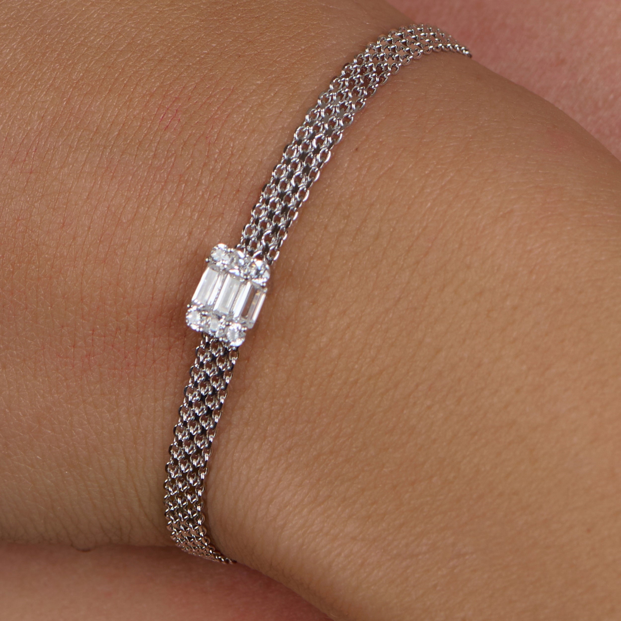 White zircon bracelet woman's-ARTSY SILVER