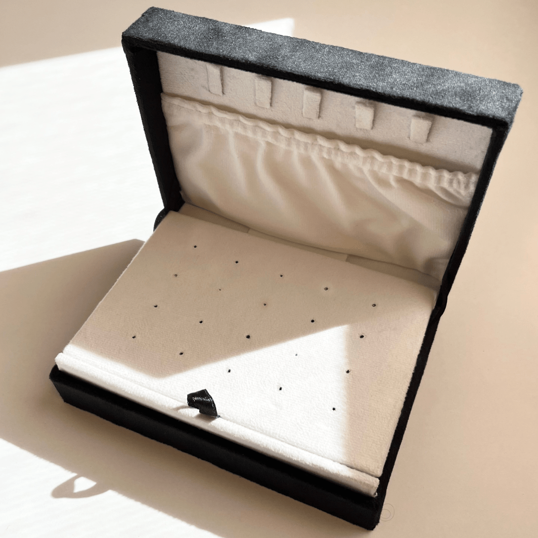 Artsy Jewelry Organizer - ARTSY SILVER