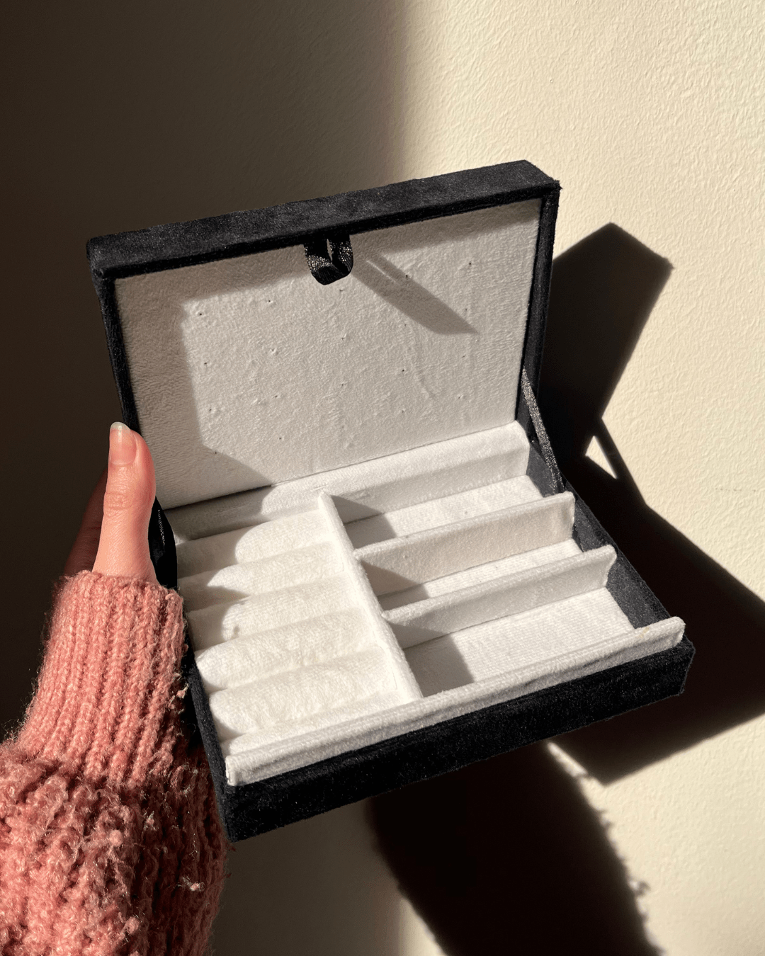 Artsy Jewelry Organizer - ARTSY SILVER