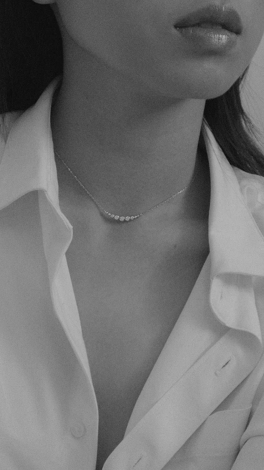 9 Round Sones Necklace Silver - ARTSY SILVER