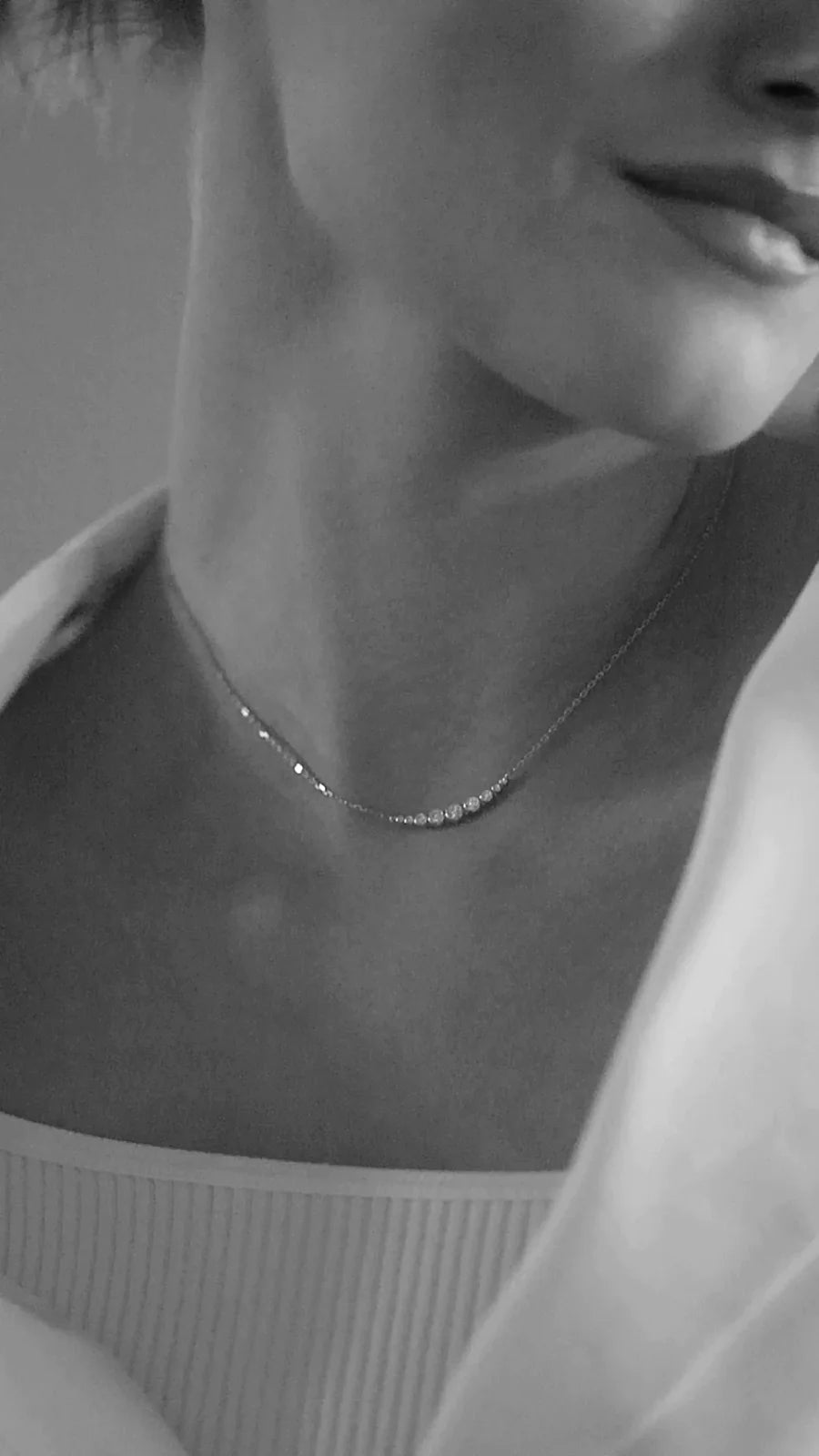 9 Round Sones Necklace Silver - ARTSY SILVER