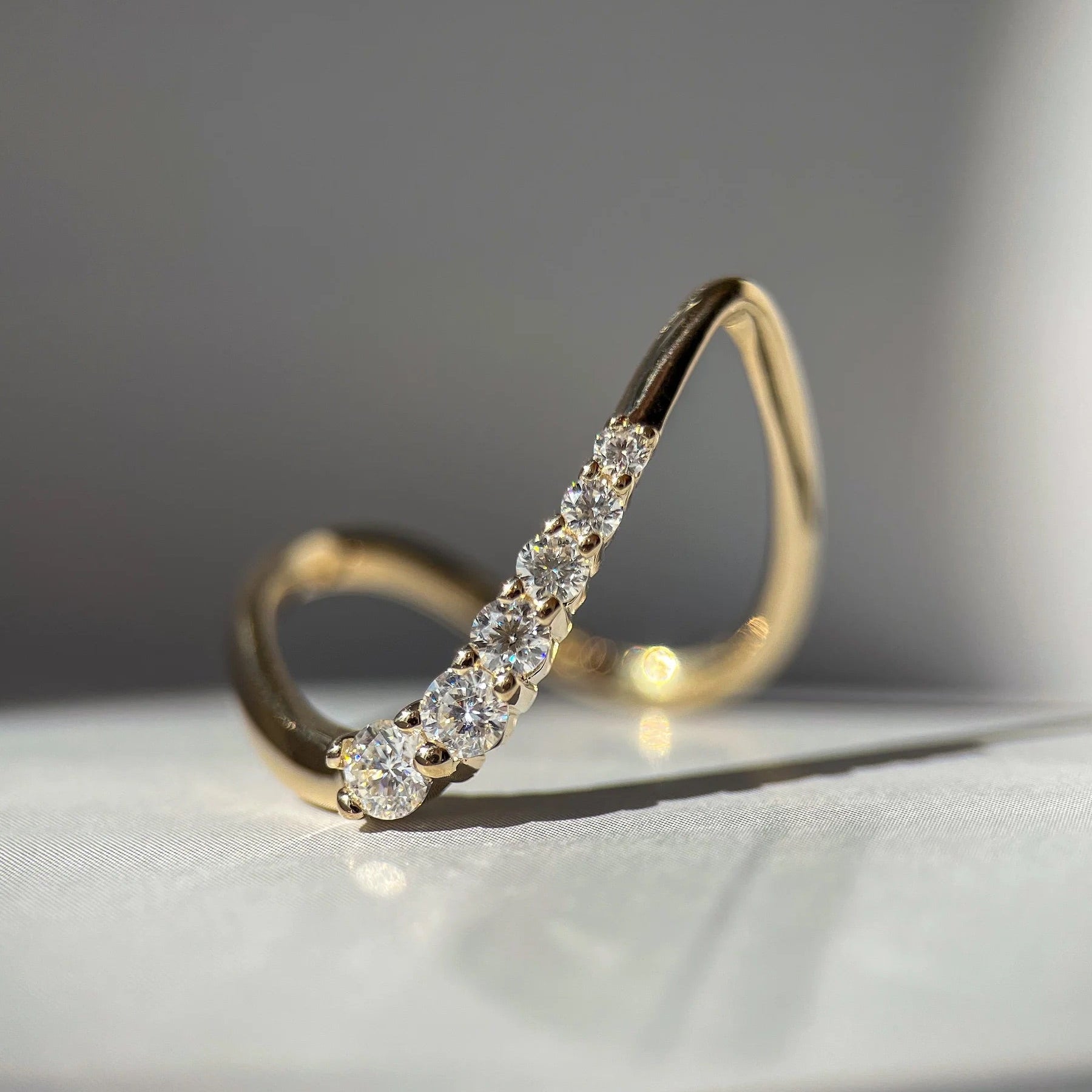 Architect Curved Ring - ARTSY SILVER