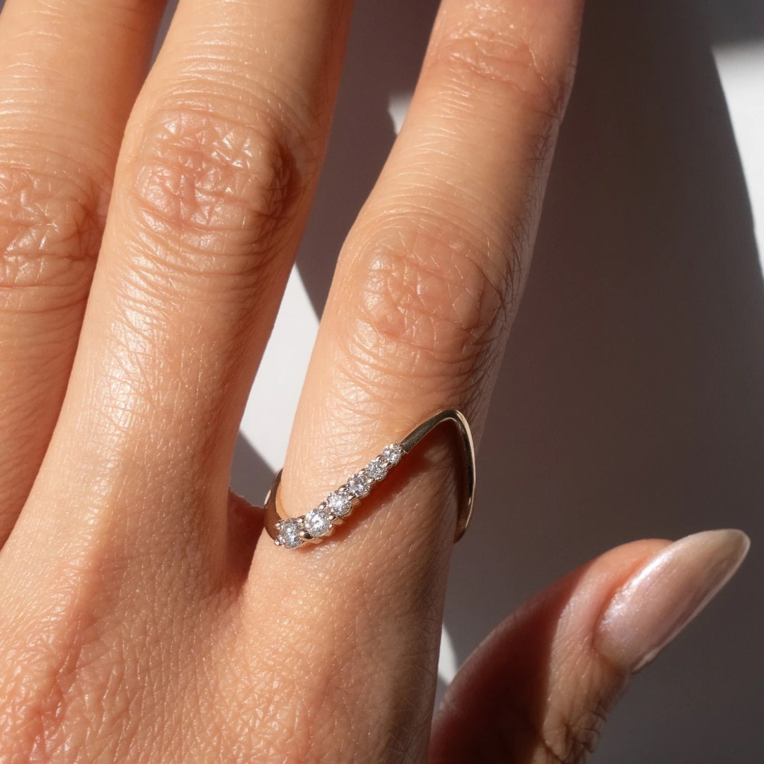 Architect Curved Ring - ARTSY SILVER