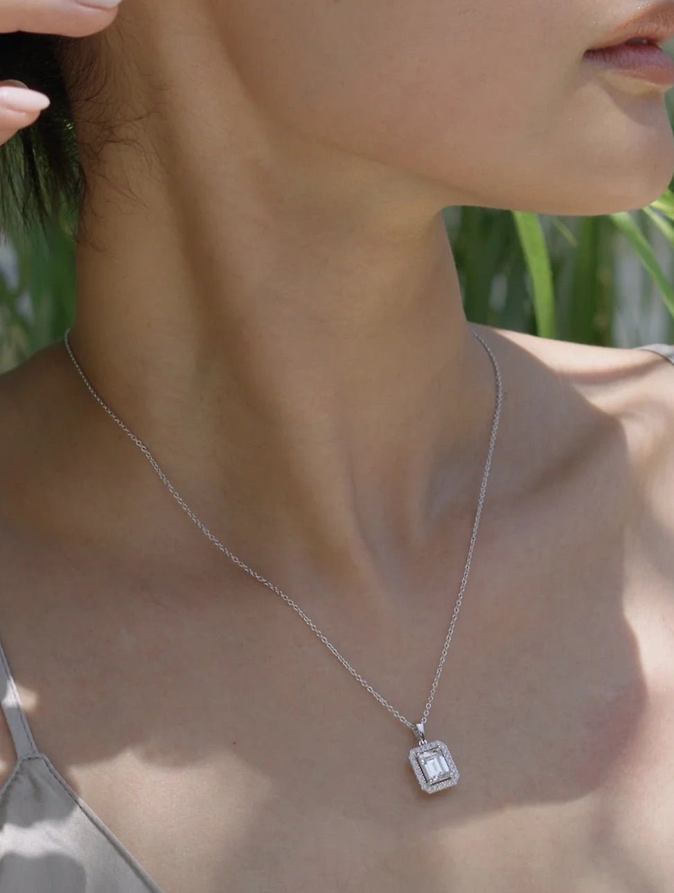 Alice Borderset Zircon Necklace - ARTSY SILVER