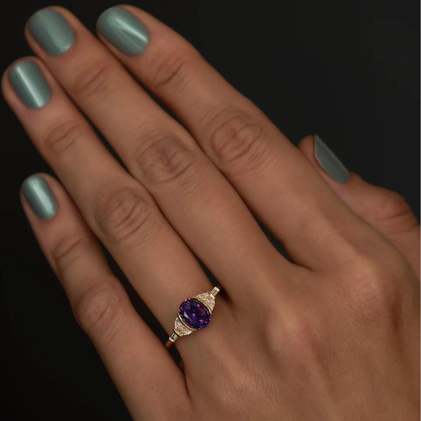 Sedna Amethyst Oval Cut Ring - ARTSY SILVER