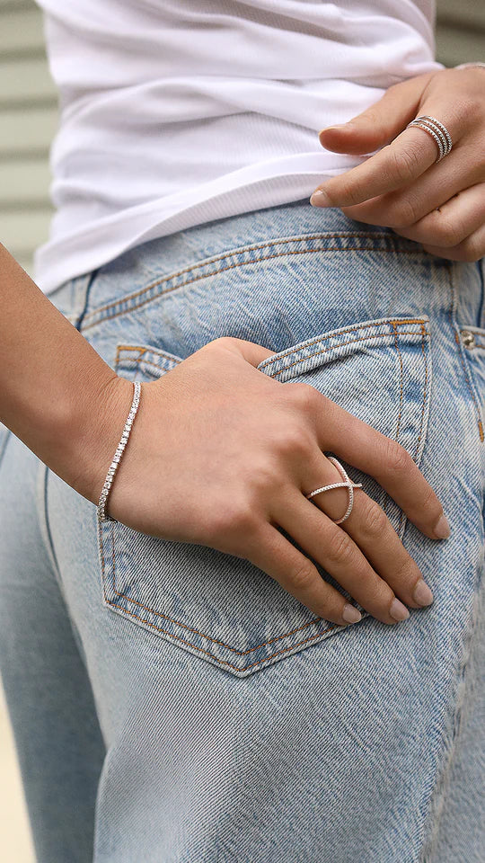 Anna Bavlova Zircon Silver Ring