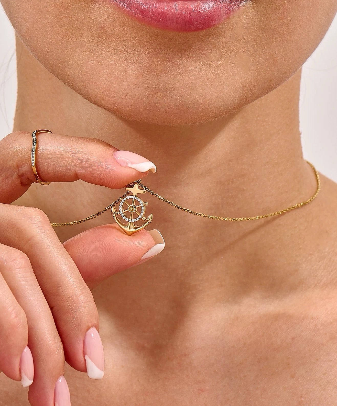 Aqua Wheel Necklace - ARTSY SILVER