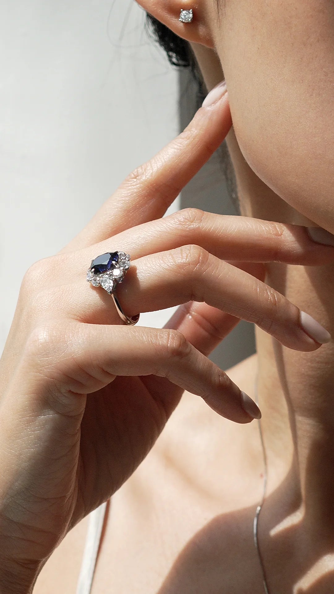 BLUE SAPPHIRE OVAL RING