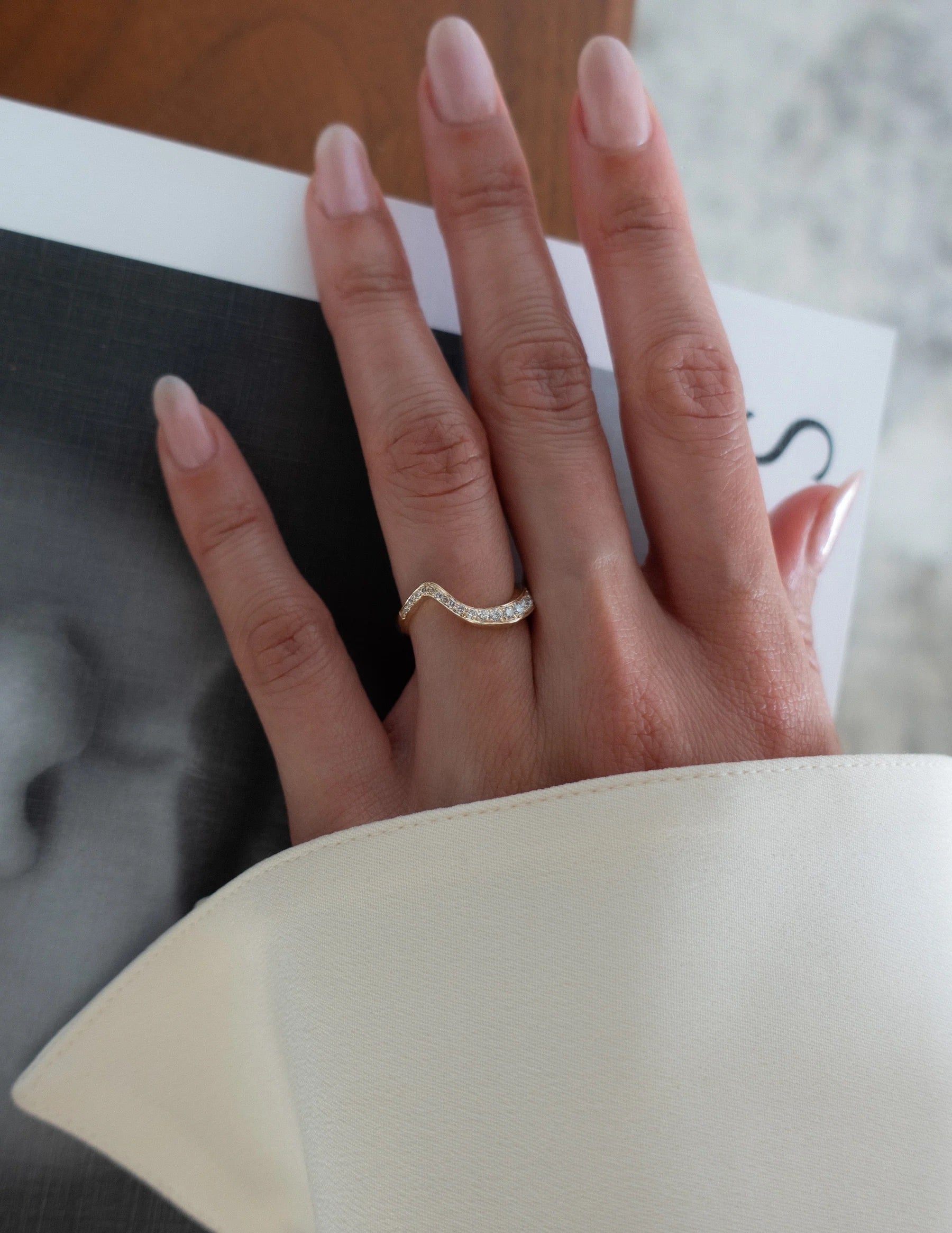 Dome Figure Pave Zircon Ring - ARTSY SILVER