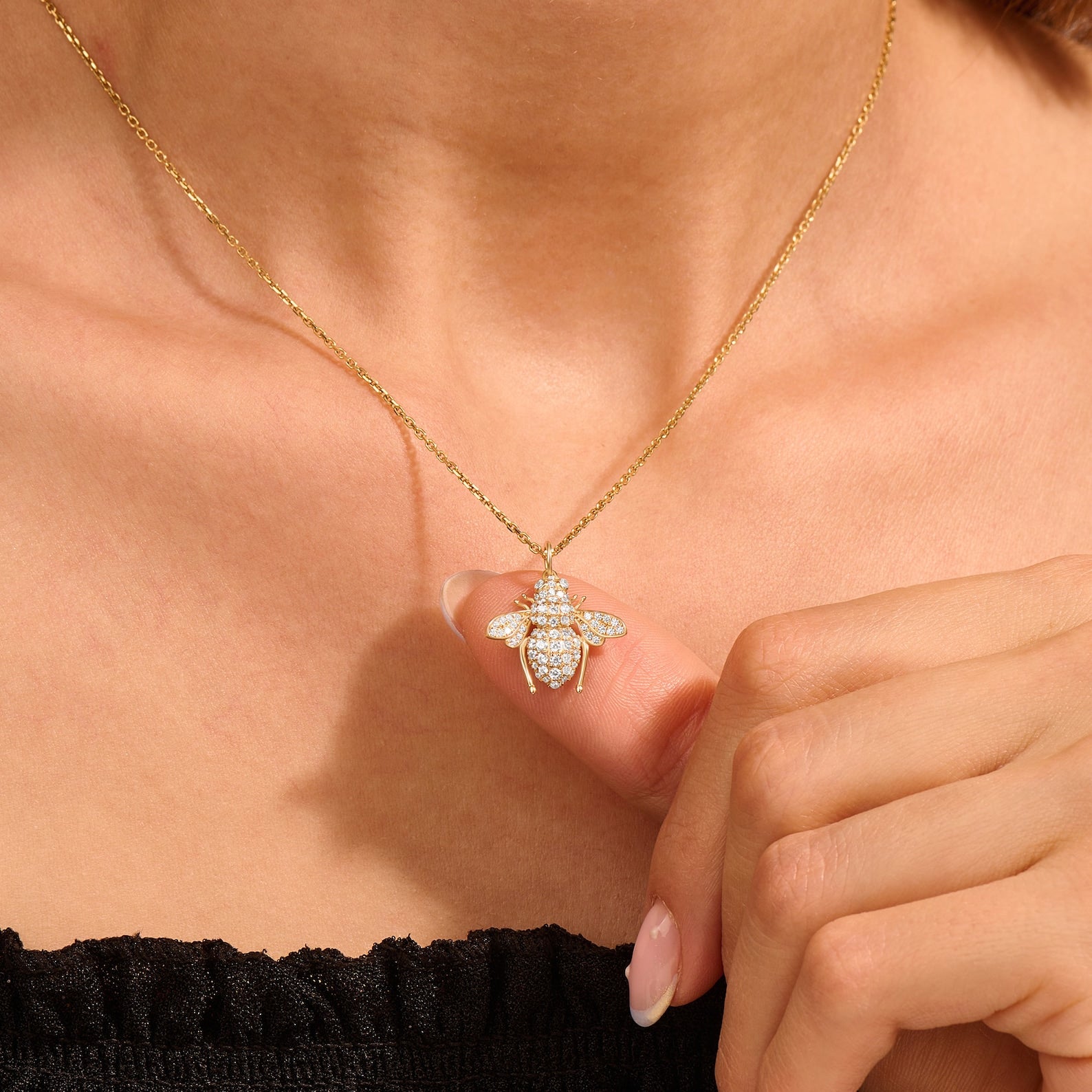 Bumble Bee Necklace - ARTSY SILVER