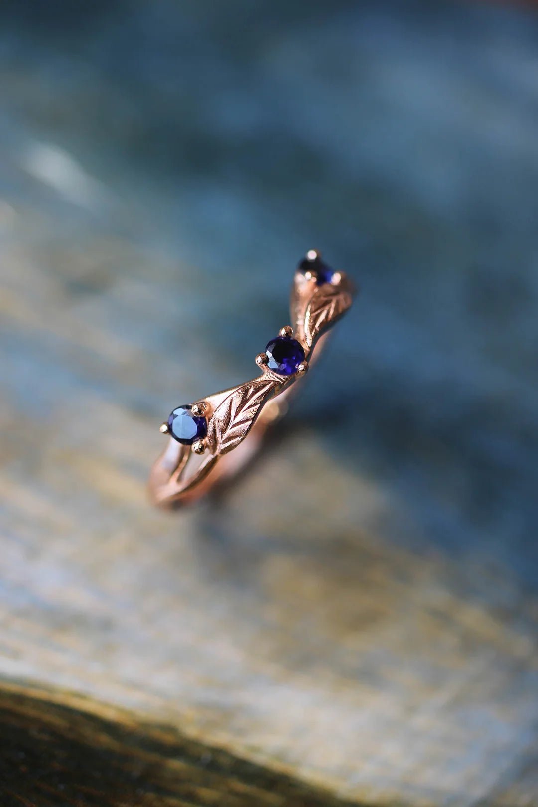 Curved Blue Sapphire Stone Band - ARTSY SILVER