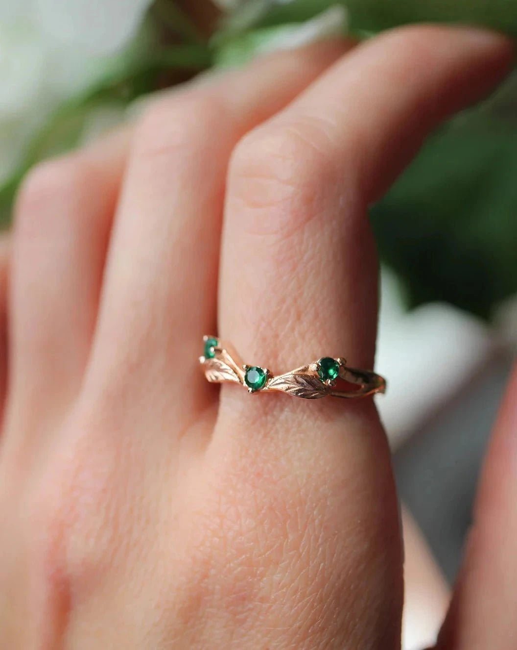 Curved Emerald Stone Band - ARTSY SILVER