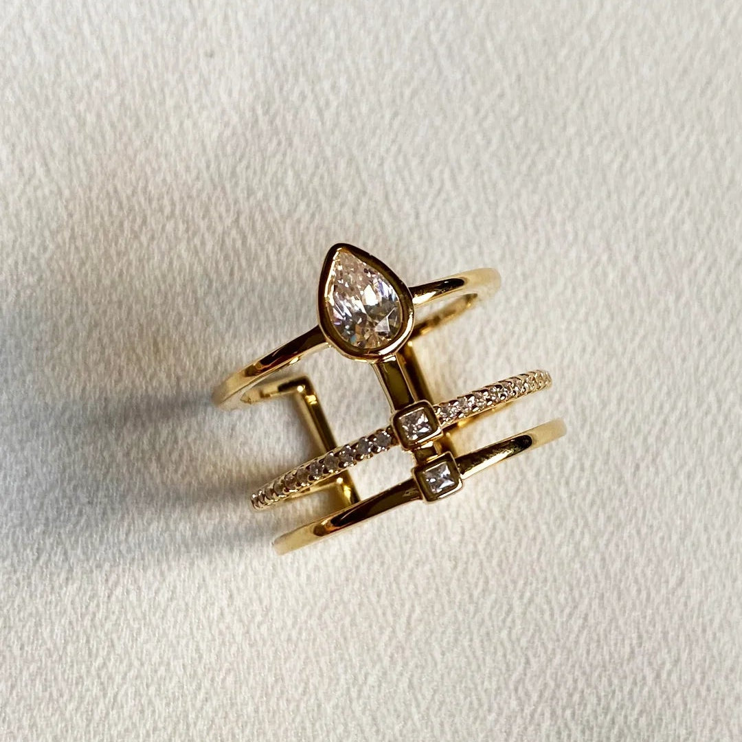 Confident Spark Zircon Ring - ARTSY SILVER