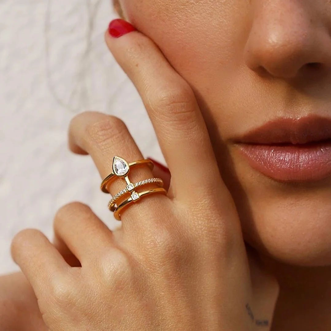 Confident Spark Zircon Ring - ARTSY SILVER