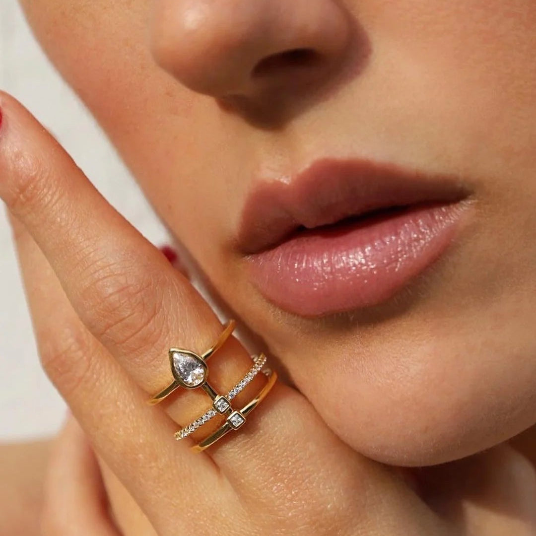 Confident Spark Zircon Ring - ARTSY SILVER