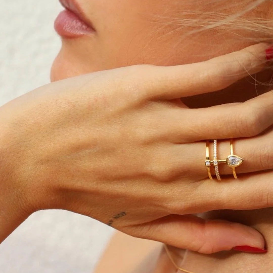 Confident Spark Zircon Ring - ARTSY SILVER