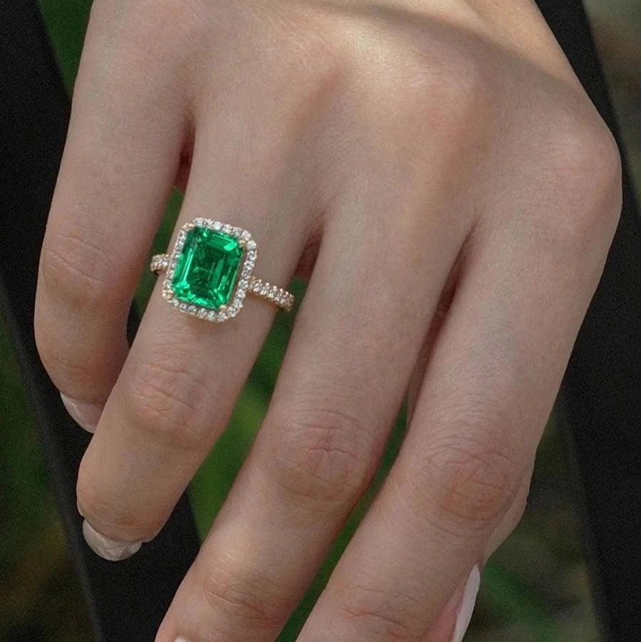 Emerald Stone Fancy Ring - ARTSY SILVER