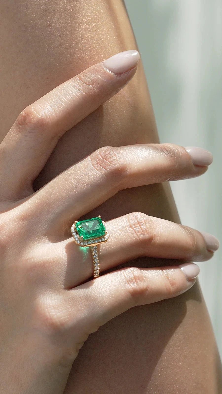 Emerald Stone Fancy Ring - ARTSY SILVER