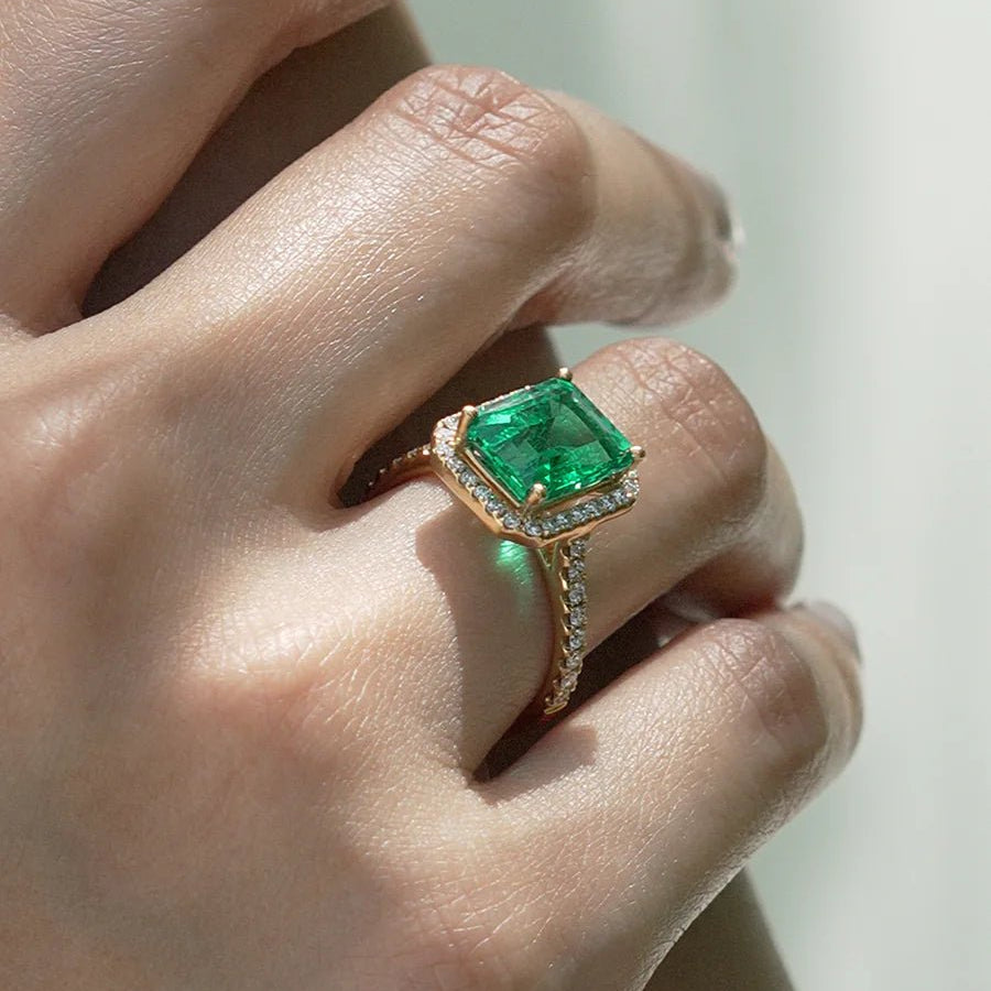 Emerald Stone Fancy Ring - ARTSY SILVER