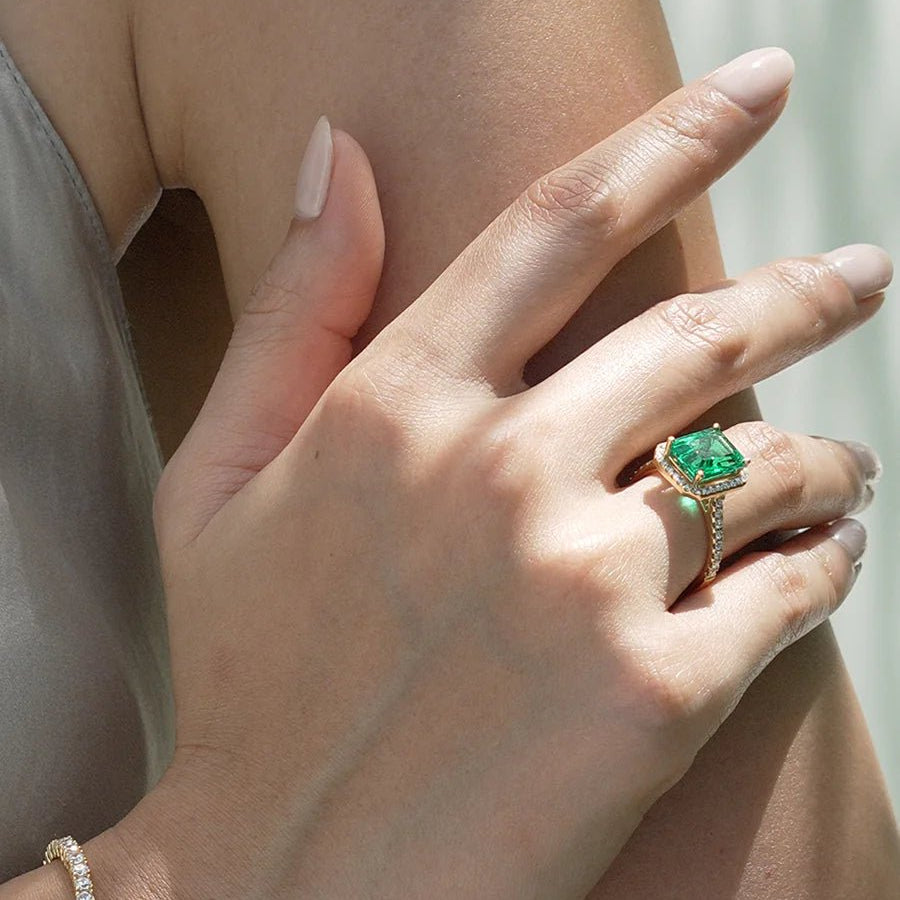 Emerald Stone Fancy Ring - ARTSY SILVER