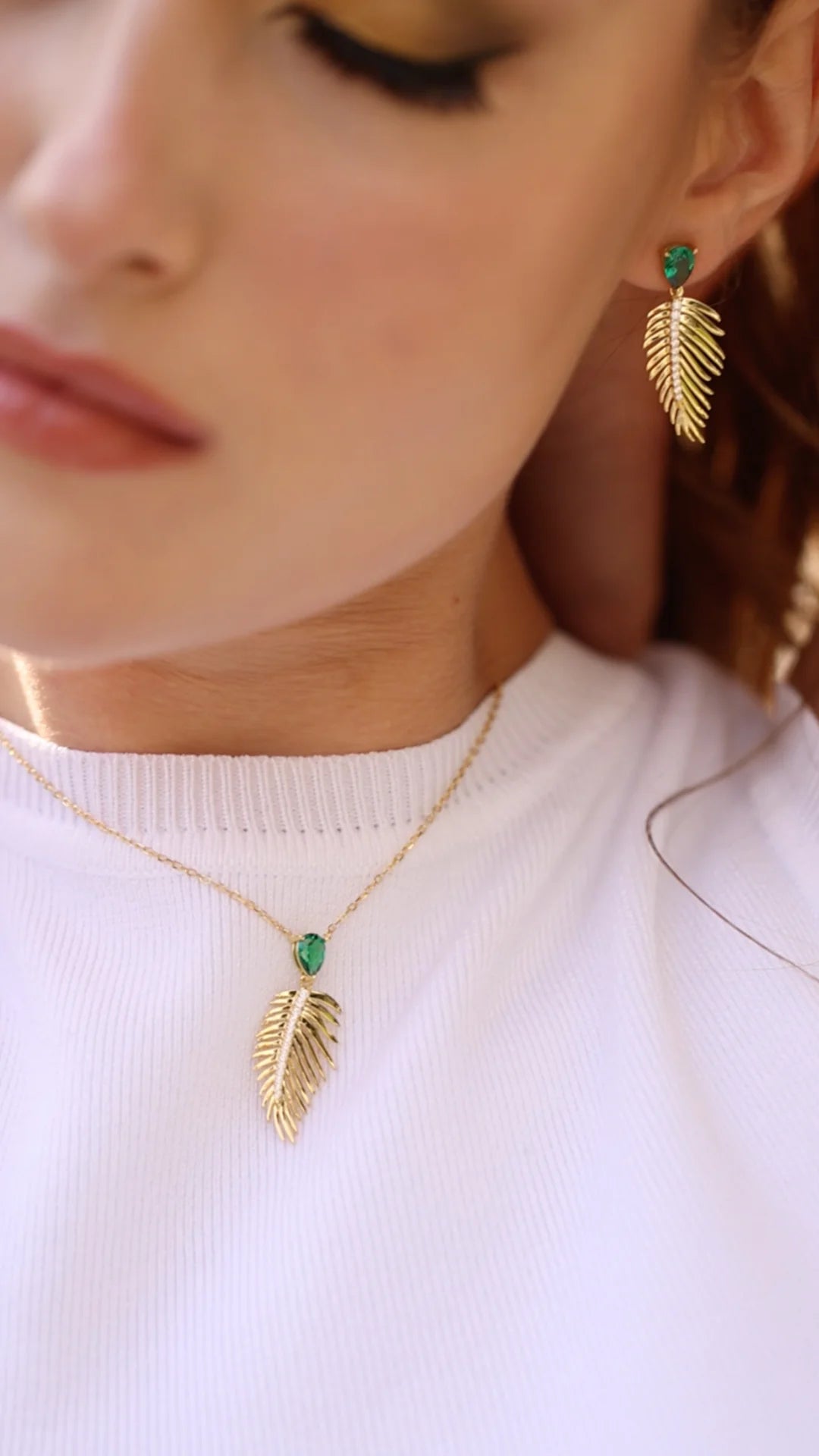 Palma Emerald Stone Necklace - ARTSY SILVER