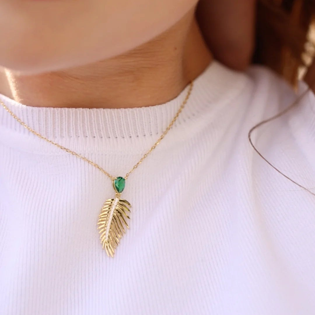 Palma Emerald Stone Necklace - ARTSY SILVER