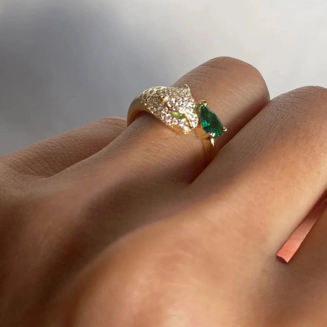 Emerald Stone Tiger Ring - ARTSY SILVER