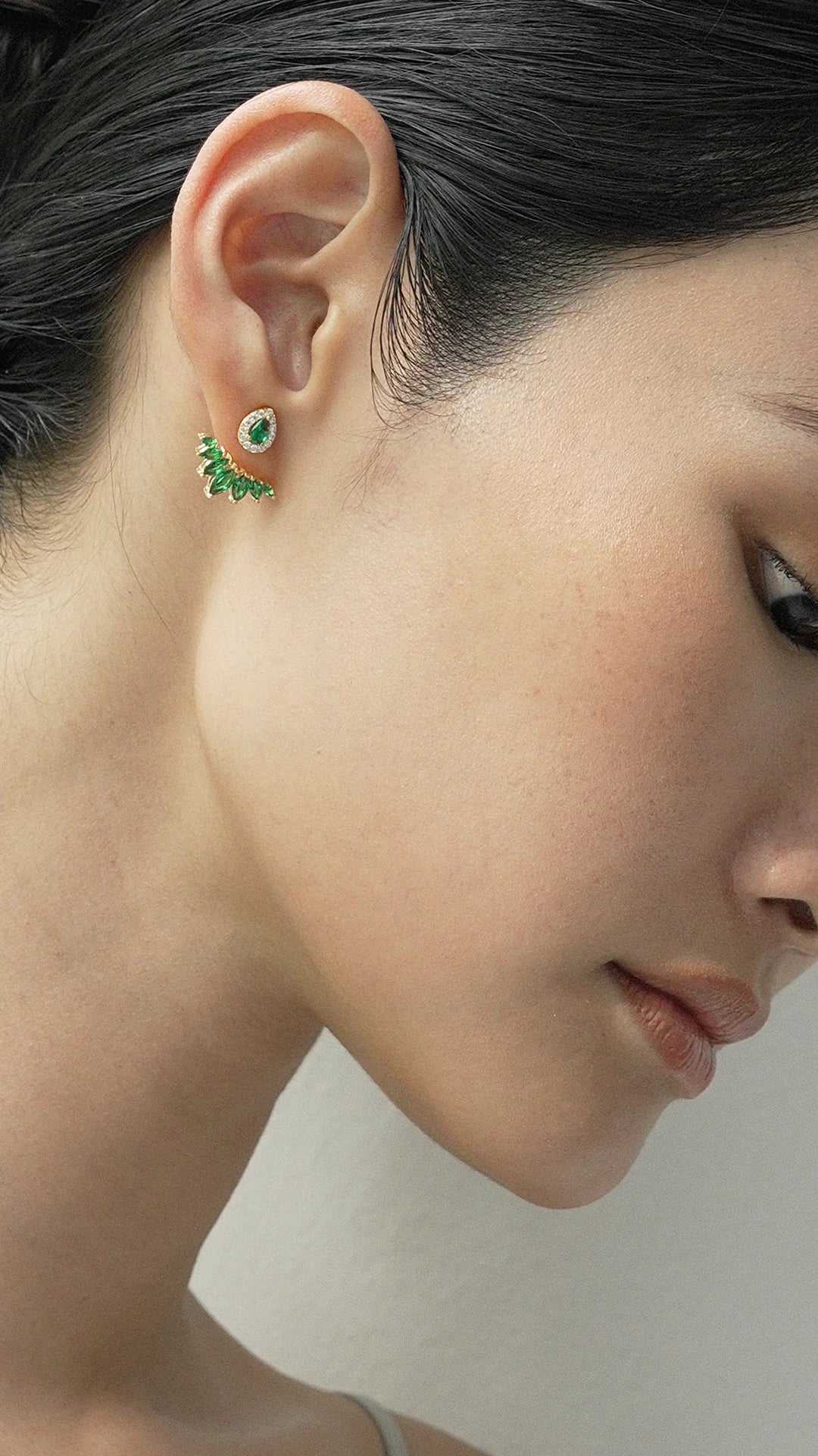 EMERALD STONE EAR JACKETS