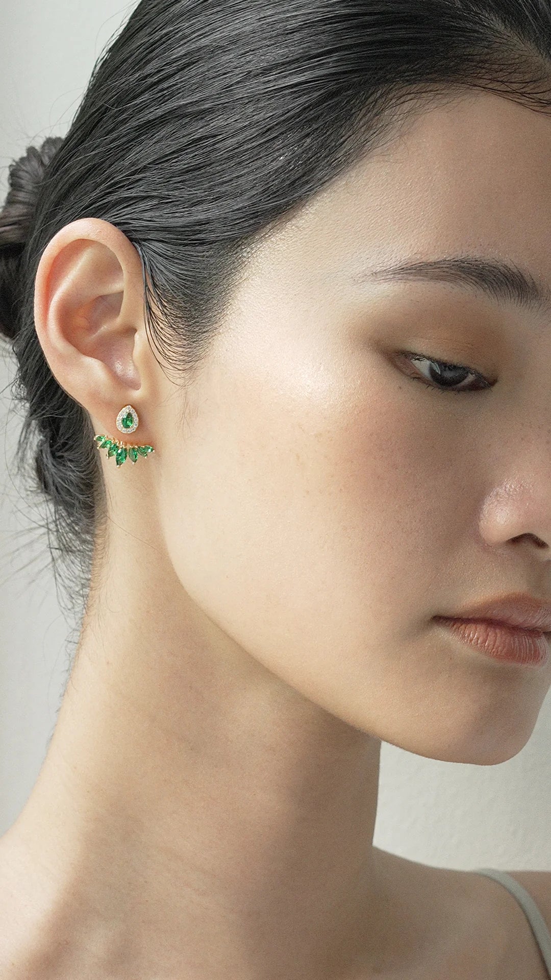 EMERALD STONE EAR JACKETS