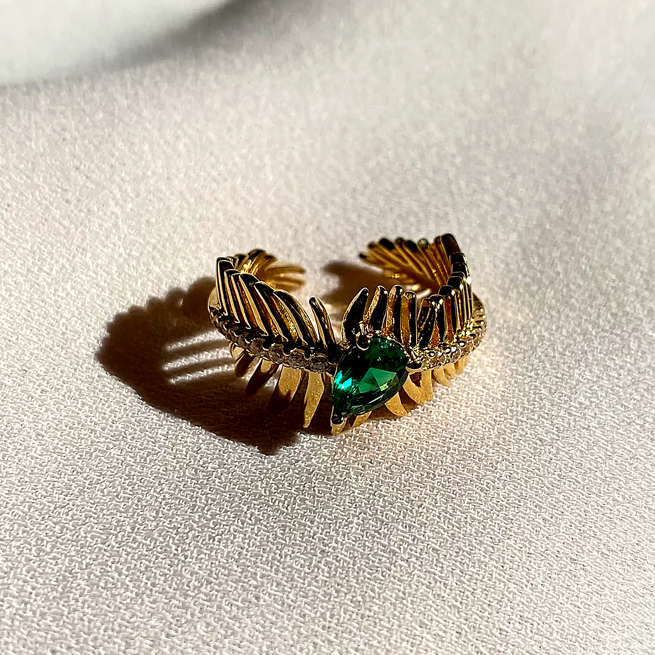 Emerald Stone Palma Ring