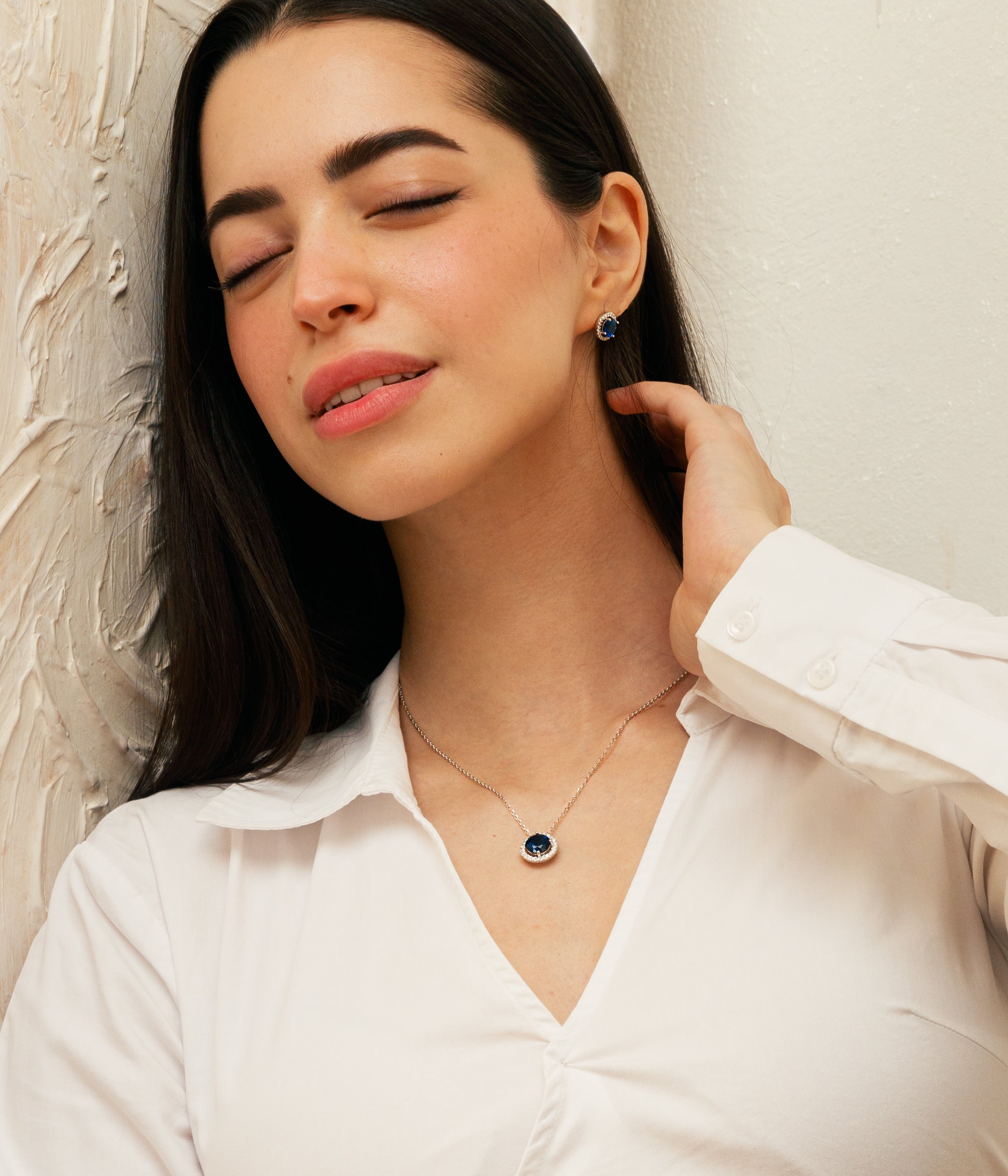 Blue Sapphire Stone Round cut Necklace & Earrings set