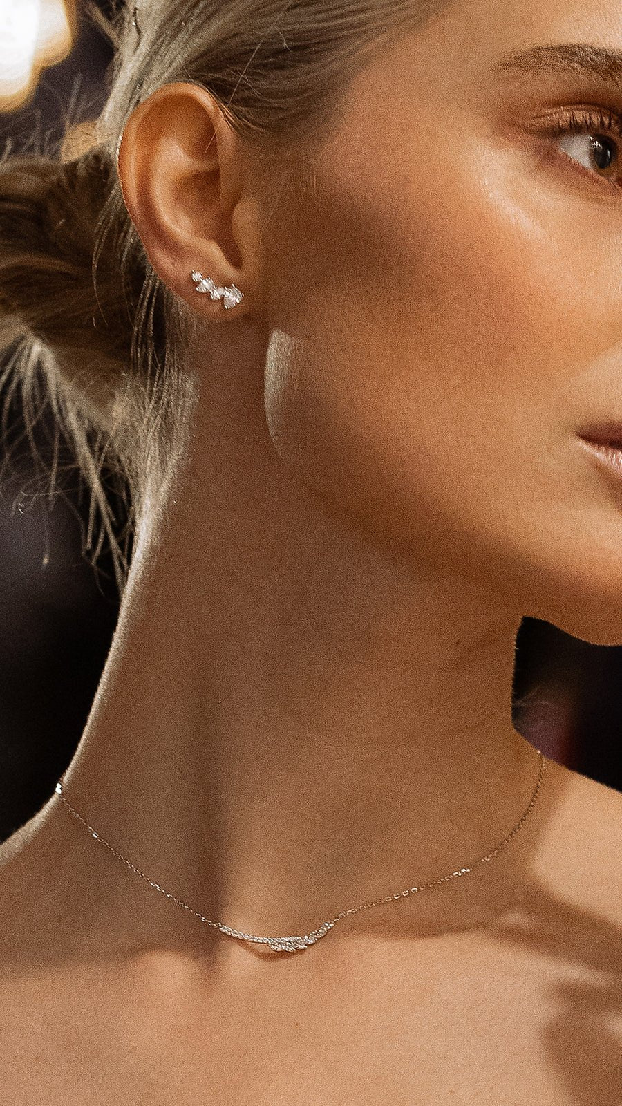 Leaf Zircon Silver Necklace - ARTSY SILVER