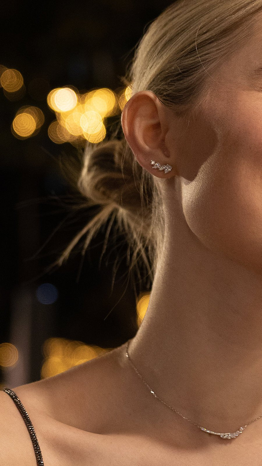 Leaf Zircon Silver Necklace - ARTSY SILVER