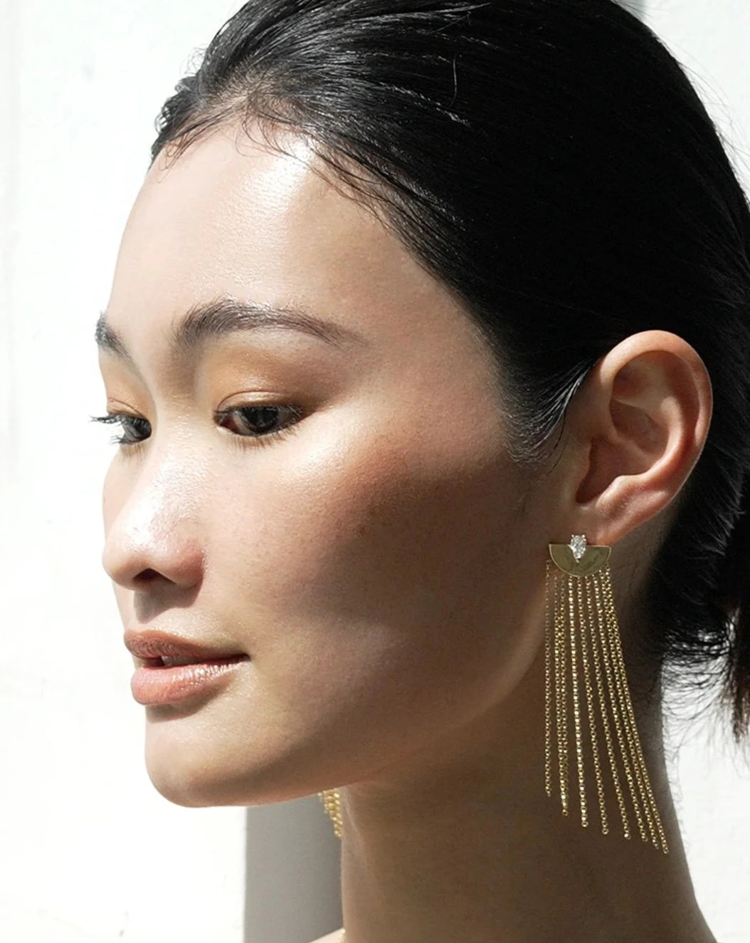 MULTI CHAINS DROP CUT STONE EARRINGS