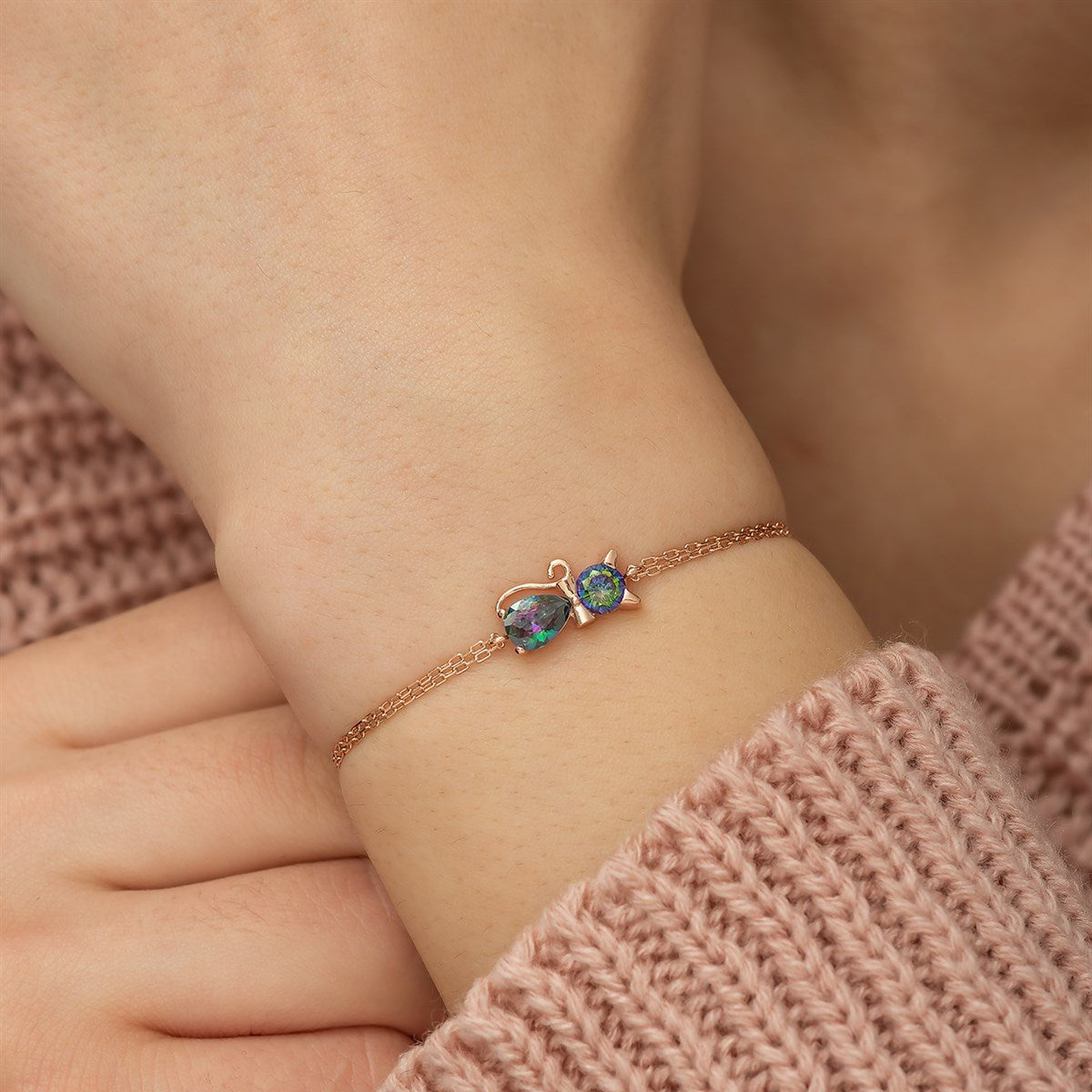 Mystic Topaz Stone Cat Bracelet - ARTSY SILVER