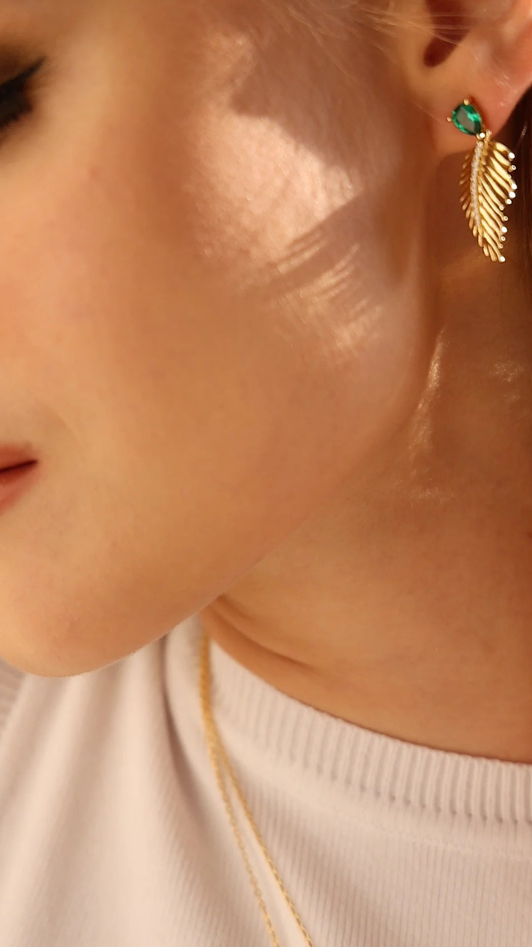 Palma Emerald Stone Earrings - ARTSY SILVER