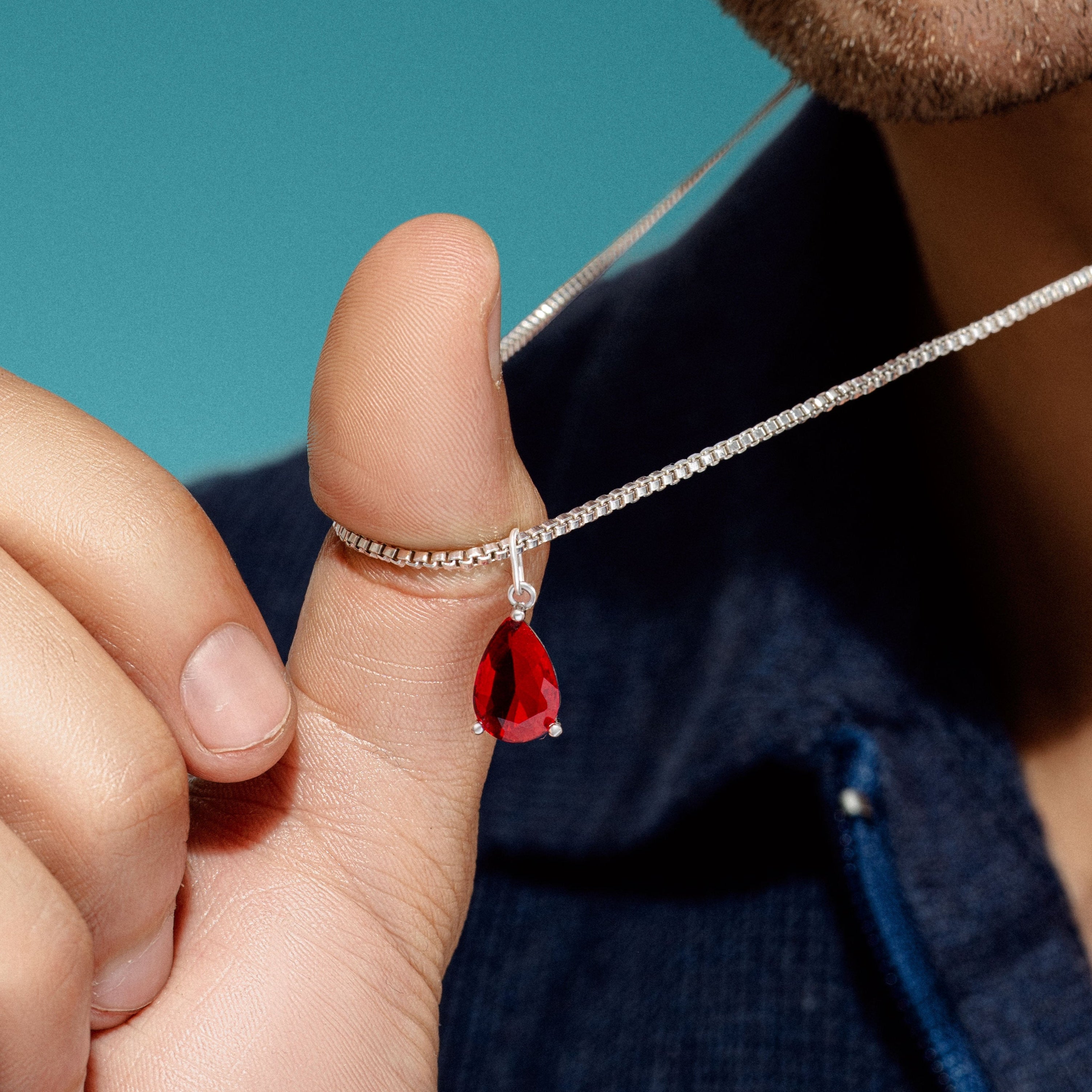 The Sting Necklace - ARTSY SILVER