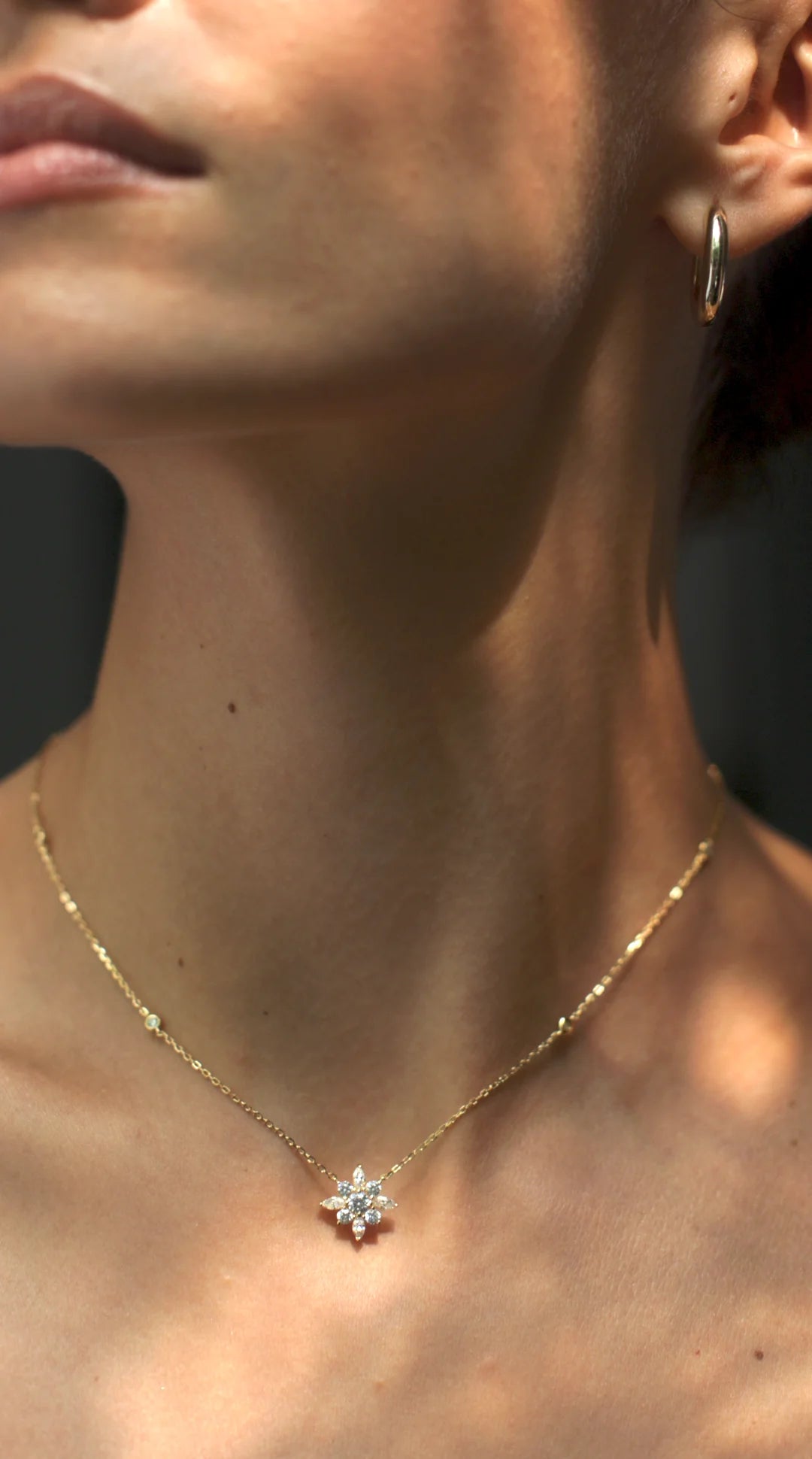 Golden Lilly Flower Necklace - ARTSY SILVER