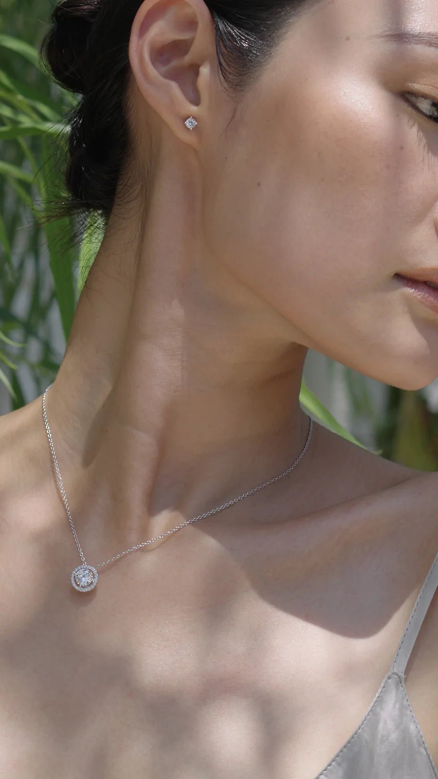 Round Zircon Solitaire Necklace - ARTSY SILVER