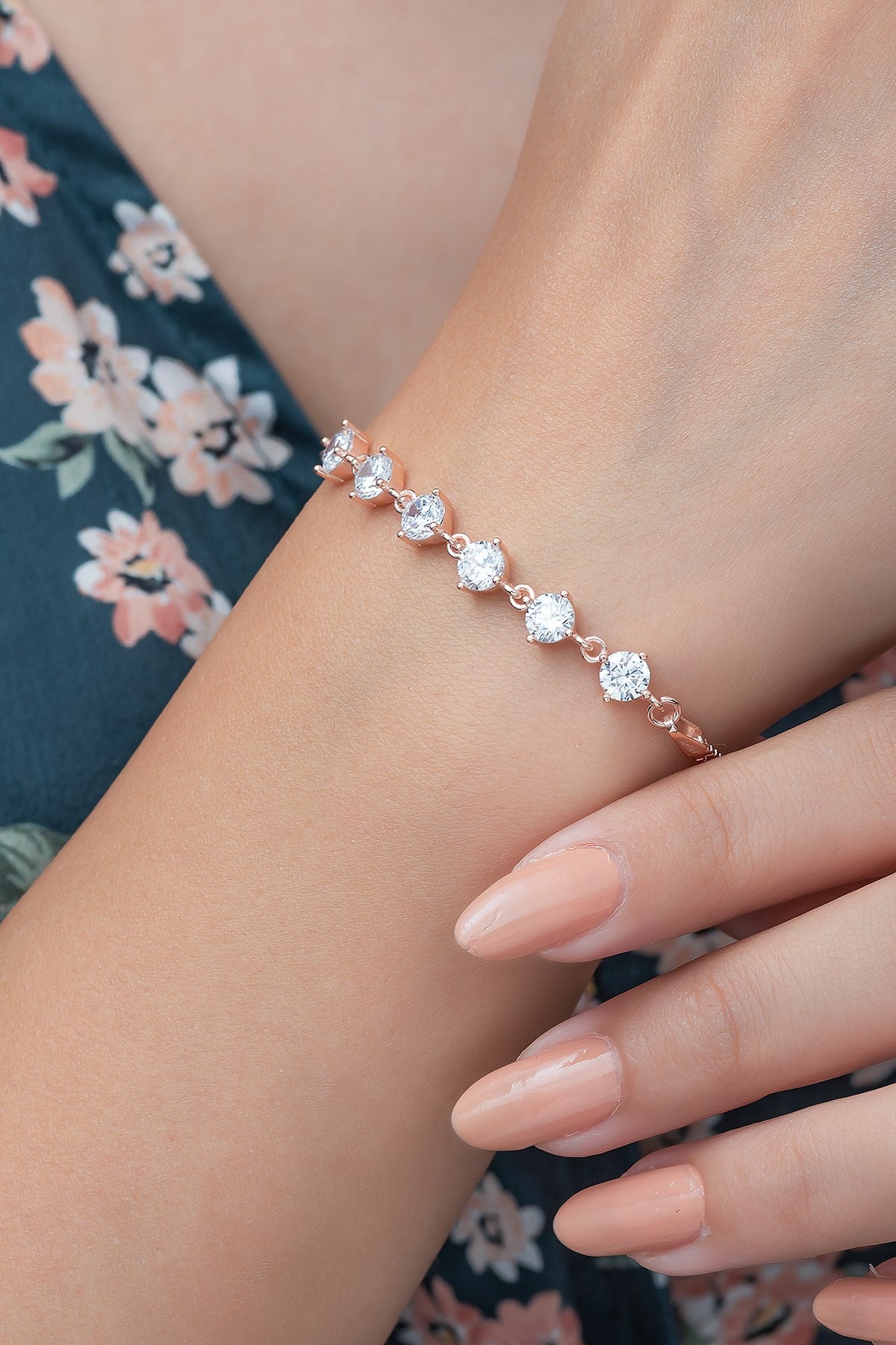 Round Zircon Stone Bracelet