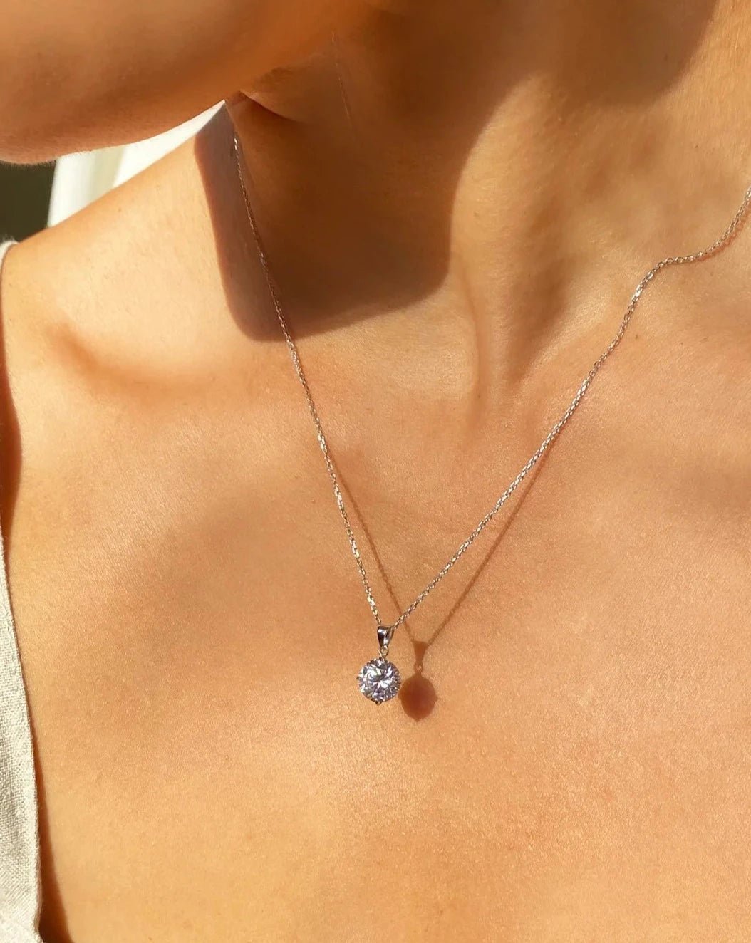 Round Zircon Stone Silver Necklace - ARTSY SILVER