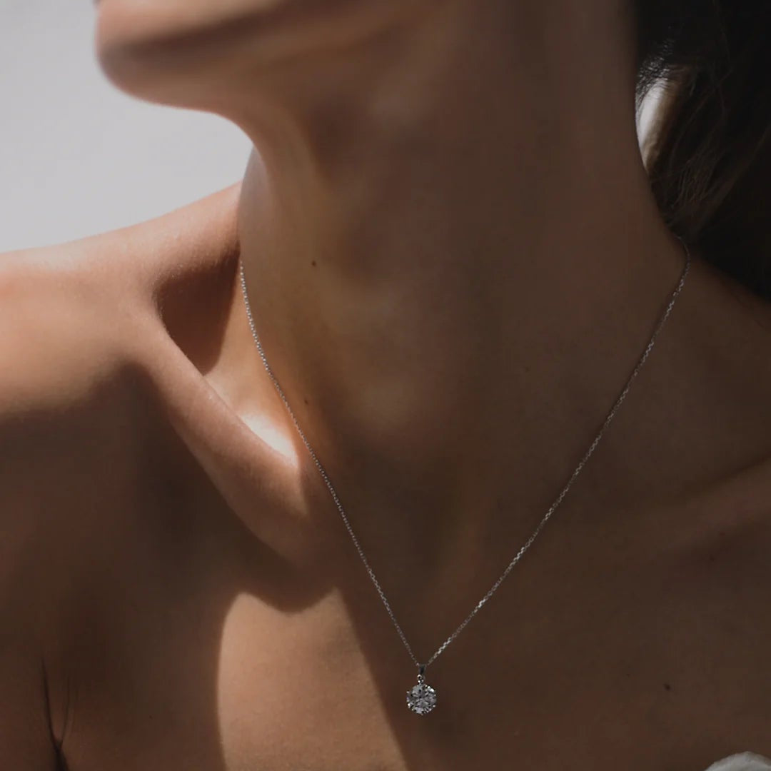 Round Zircon Stone Silver Necklace - ARTSY SILVER