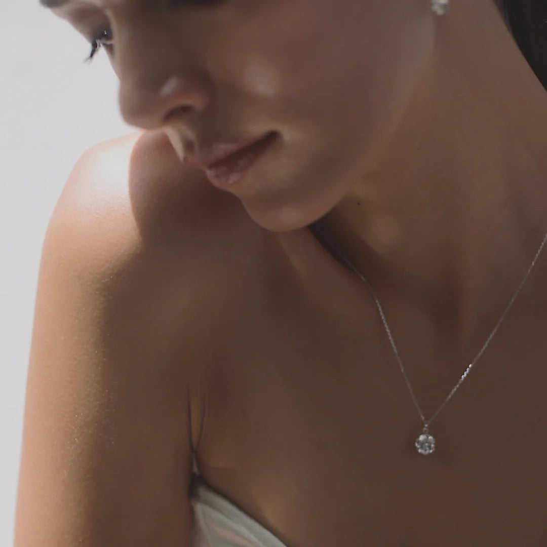 Round Zircon Stone Silver Necklace - ARTSY SILVER