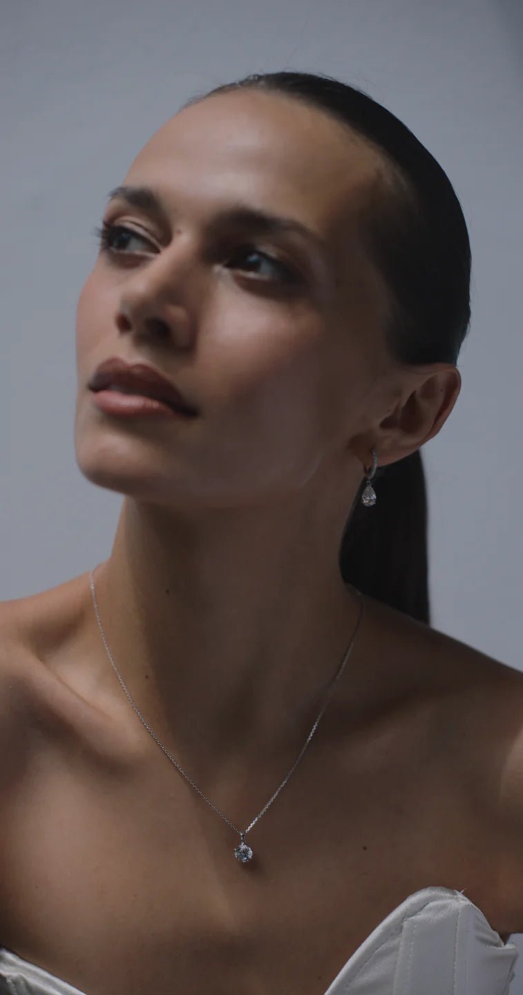 Round Zircon Stone Silver Necklace - ARTSY SILVER