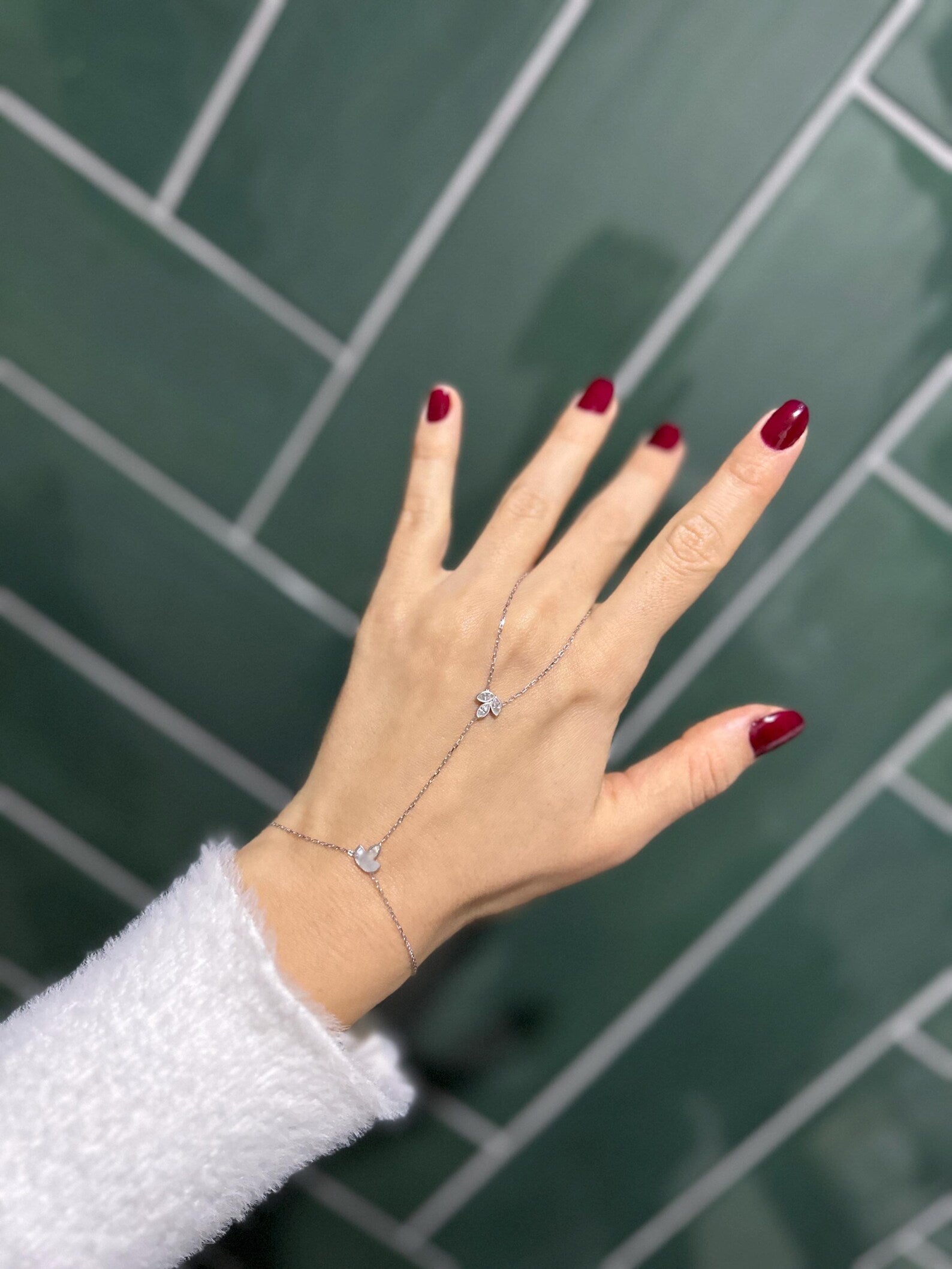 Lucia Silver Hand Chain - ARTSY SILVER