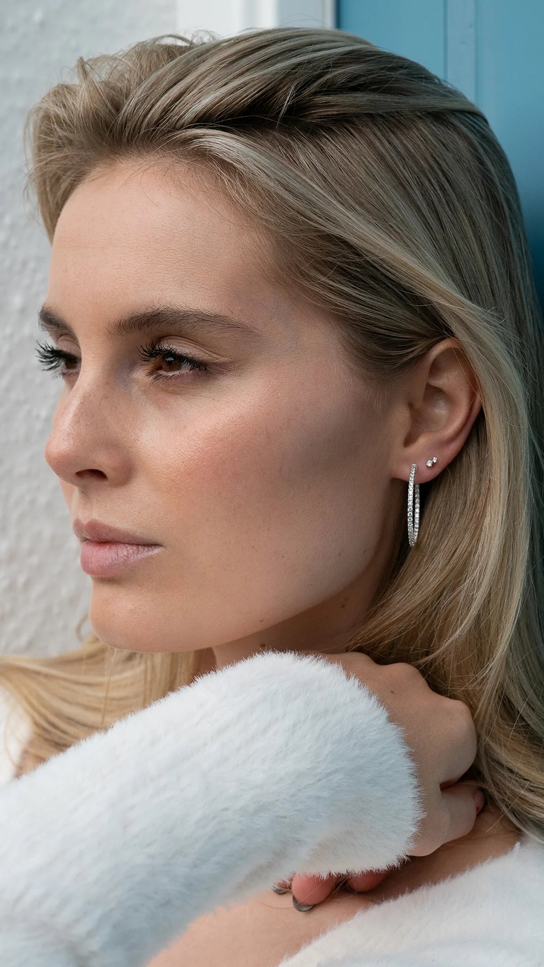 Glow Up Silver Hoops Medium Size - ARTSY SILVER