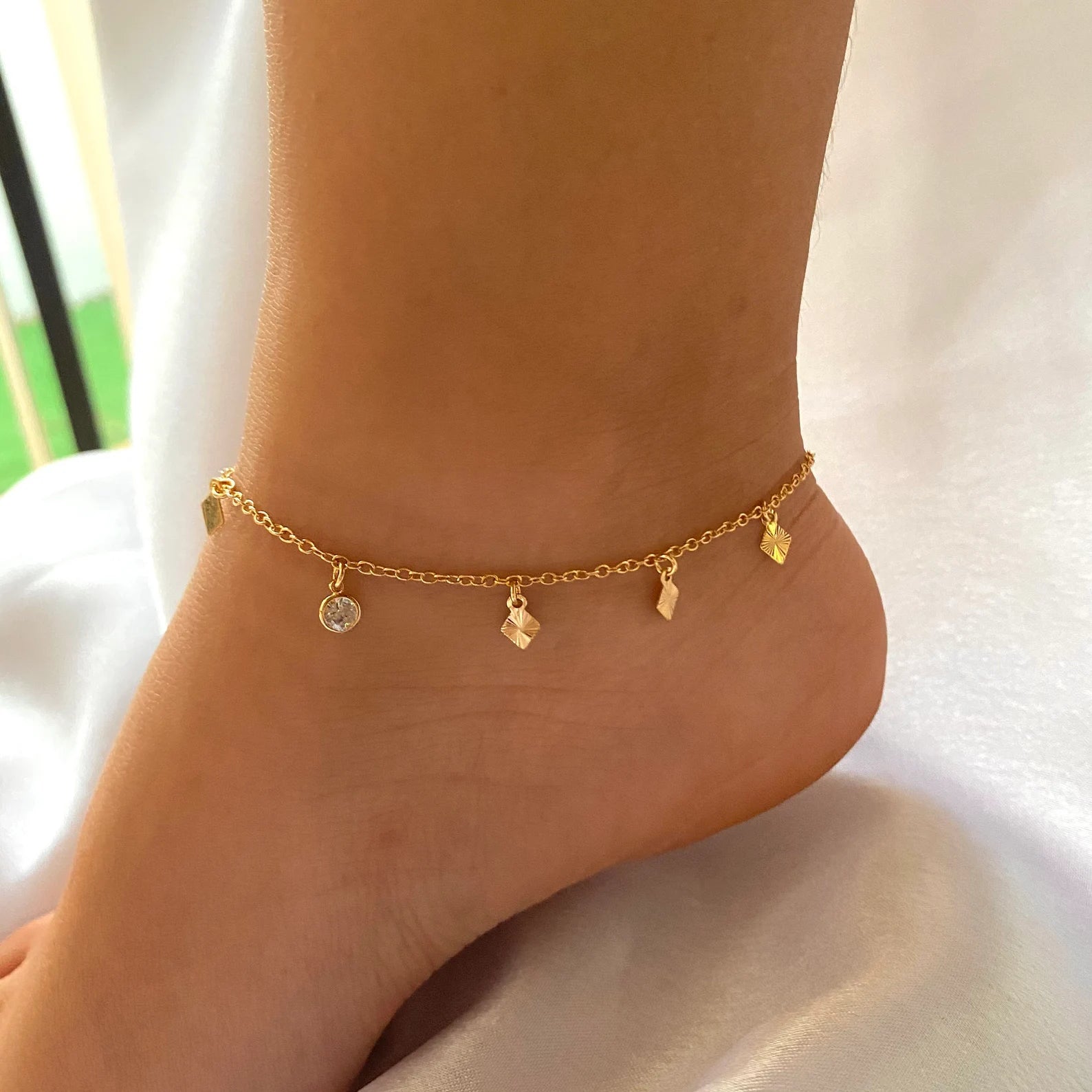 Simple Sparkling Anklet