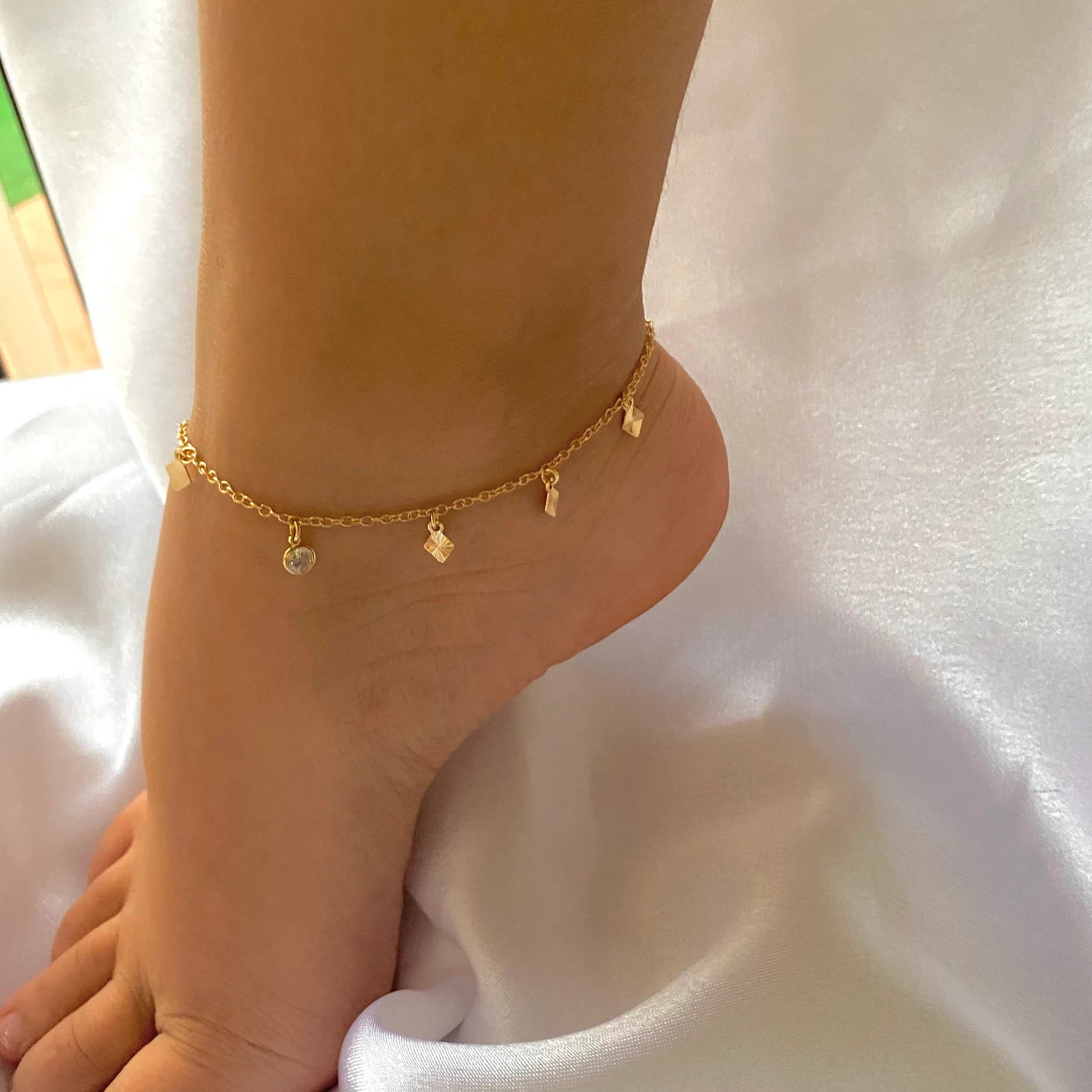 Simple Sparkling Anklet